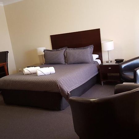 Gateway Motor Inn - Self Check-In Broken Hill Exteriér fotografie