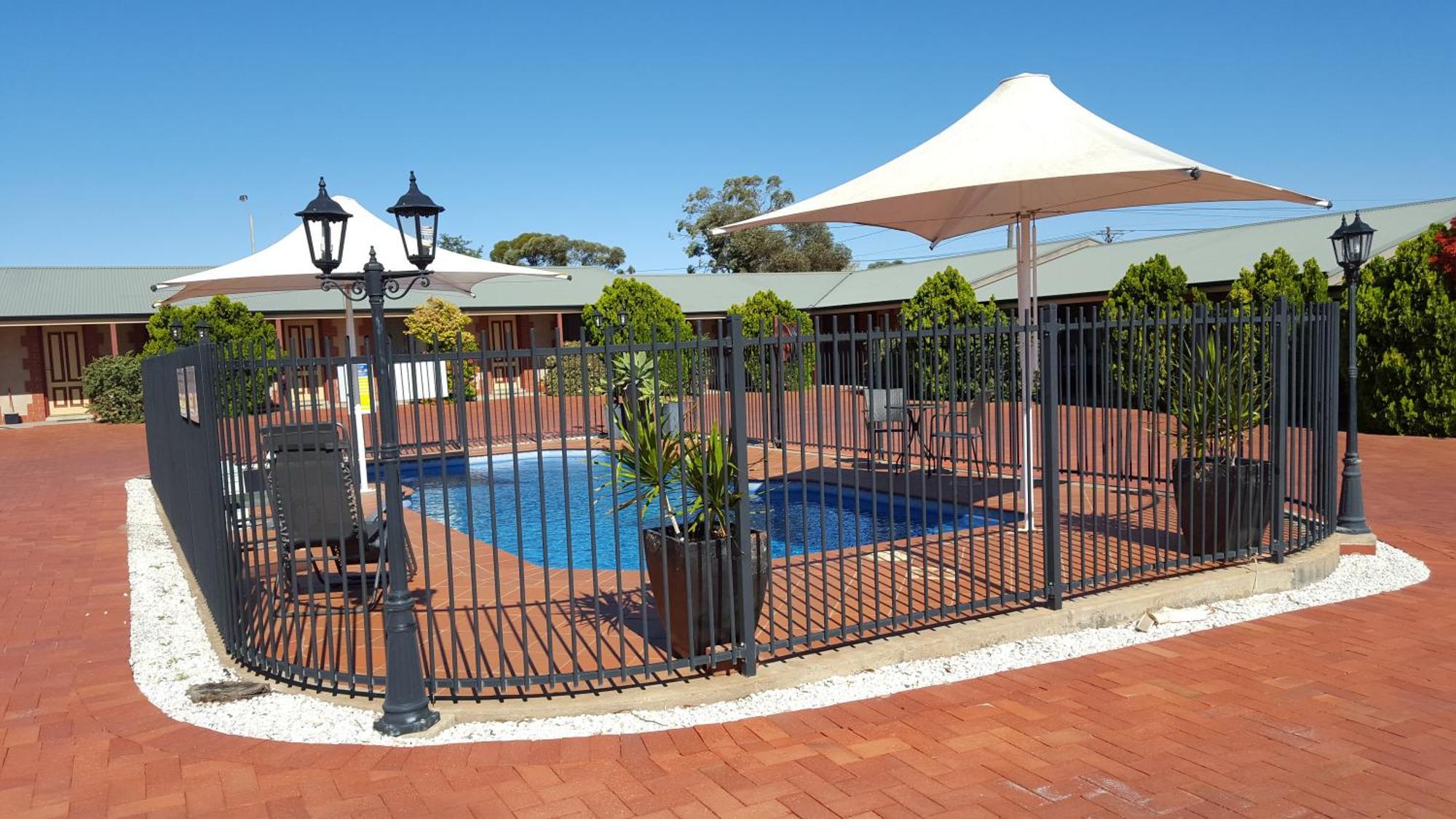 Gateway Motor Inn - Self Check-In Broken Hill Exteriér fotografie
